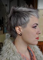 fryzury krótkie - uczesanie damskie z włosów krótkich zdjęcie numer 71
